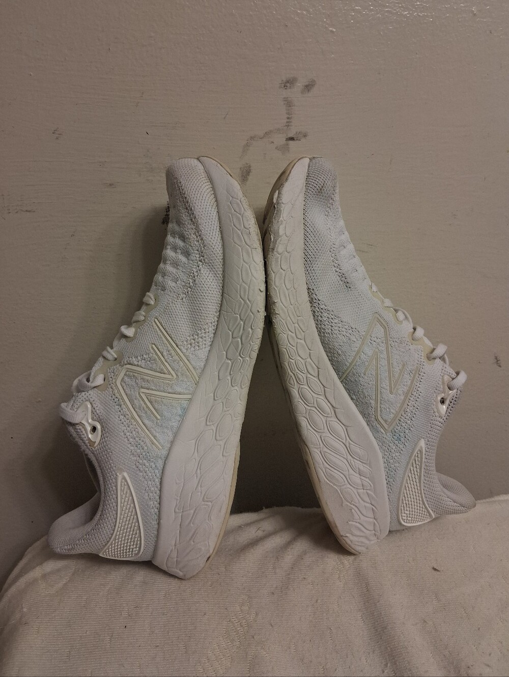 White Women's New Balance W108012W Sneakers - Lightweight Comfort Size 8.5